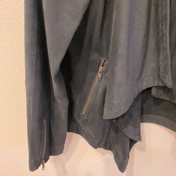 Cupcakes & Cashmere Jacket - Picture 2 of 3